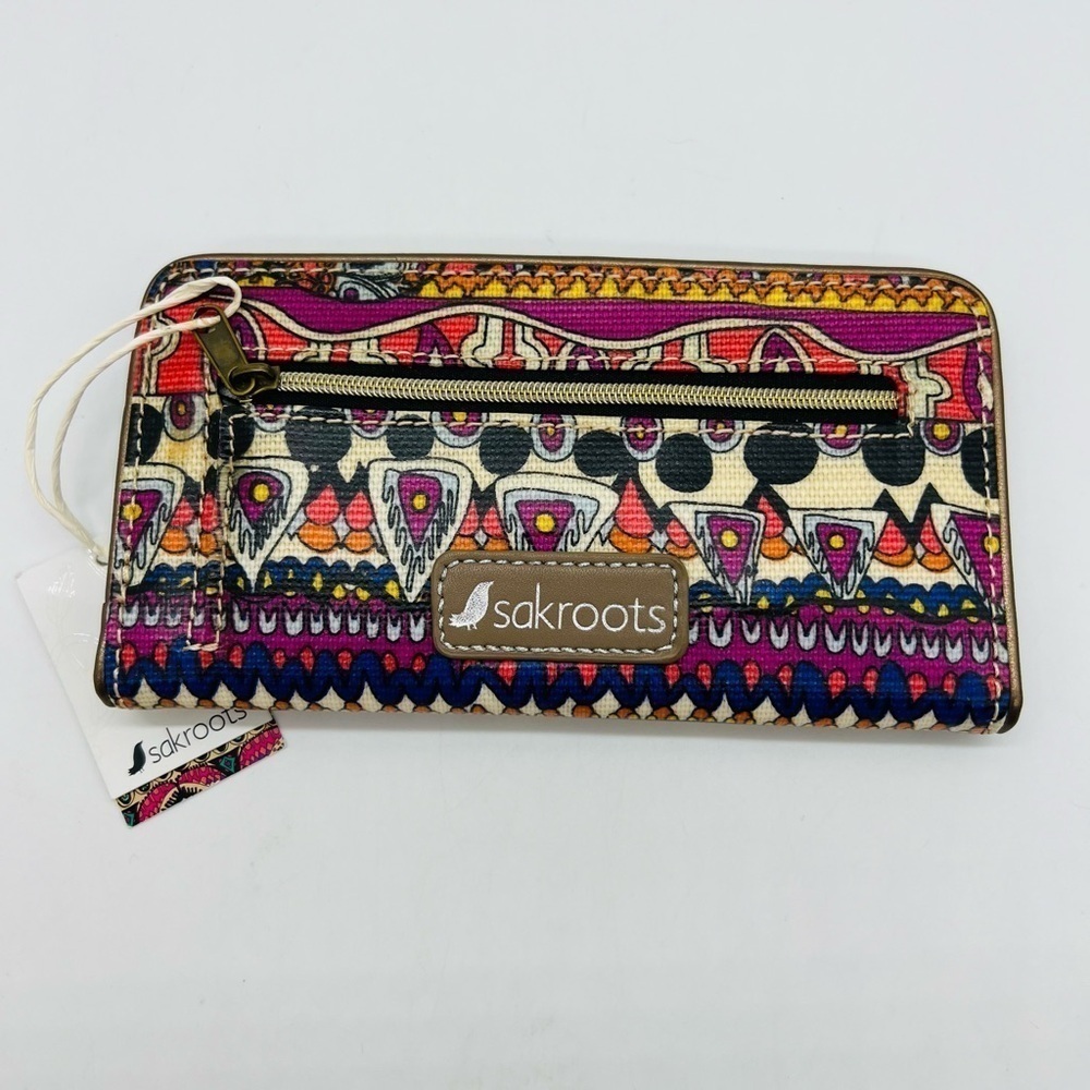 SAKROOTS WOMEN’S COLORFUL “ONE WORLD” THIN WALLET WITH EMBROIDERED ELEPHANT NWT